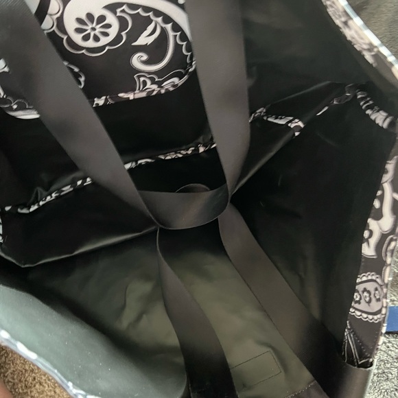 NWOT Large Family Tote - Picture 2 of 3